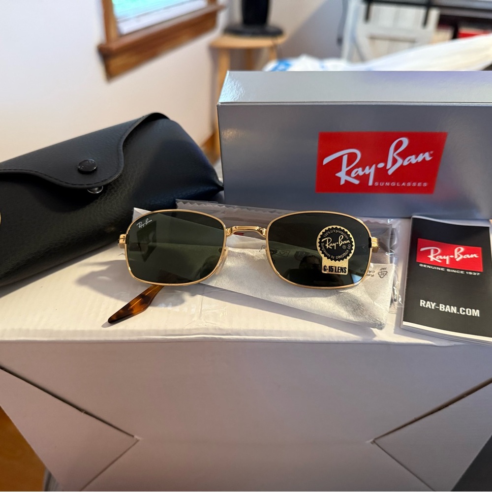 (RB3690) Ray-Bans